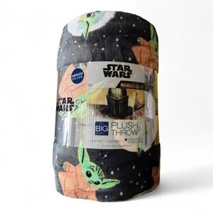 The Big One Mandalorian The Child Baby Yoda Oversized Plush Throw Blanket - New